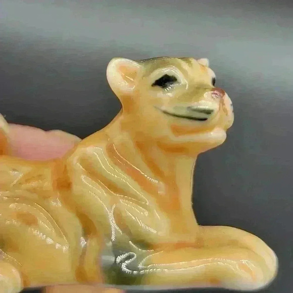 VINTAGE Miniature Figurine Lion Bone China African Zafari - Picture 8 of 9